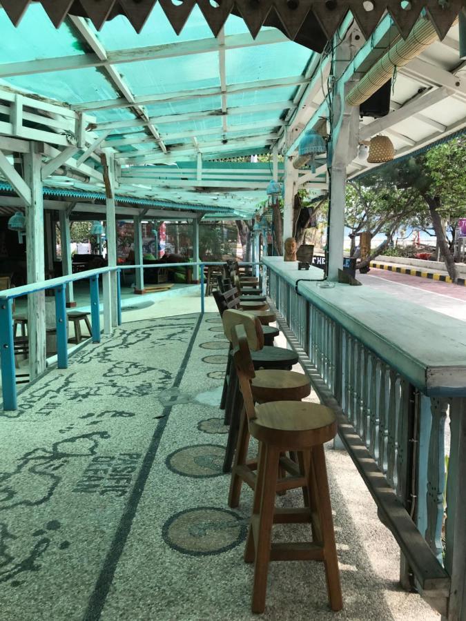 The Exile Sunset Bar & Bungalow Gili Trawangan Luaran gambar