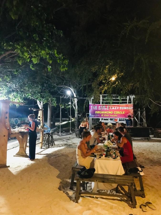 The Exile Sunset Bar & Bungalow Gili Trawangan Luaran gambar