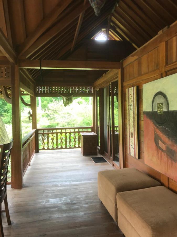 The Exile Sunset Bar & Bungalow Gili Trawangan Luaran gambar