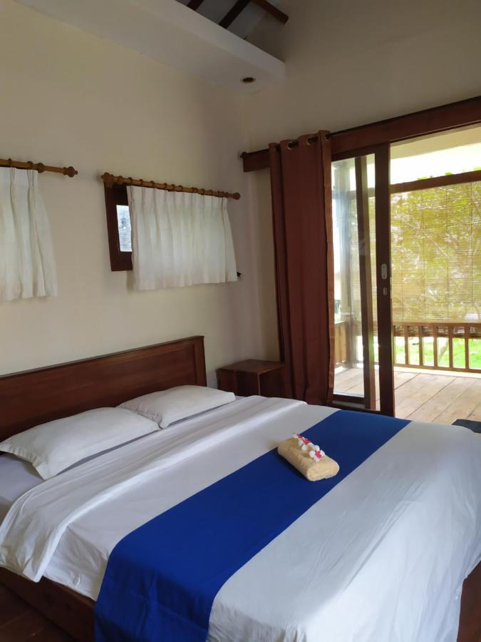 The Exile Sunset Bar & Bungalow Gili Trawangan Luaran gambar