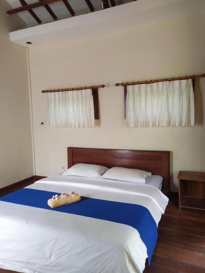 The Exile Sunset Bar & Bungalow Gili Trawangan Luaran gambar
